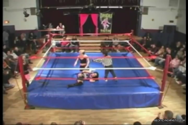 Rebecca_Knox_28Becky_Lynch29_vs_Cheerleader_Melissa_2005_0638.jpg