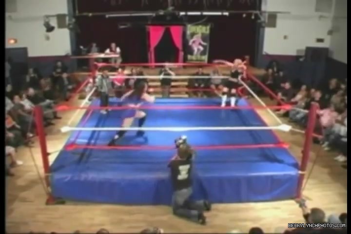 Rebecca_Knox_28Becky_Lynch29_vs_Cheerleader_Melissa_2005_0712.jpg