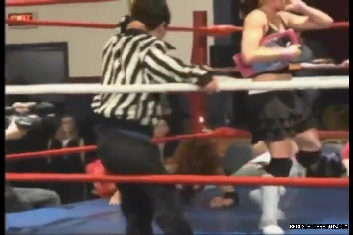 Rebecca_Knox_28Becky_Lynch29_vs_Cheerleader_Melissa_2005_0814.jpg