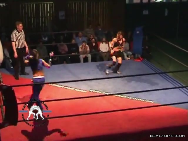 Rebecca_Knox_vs__Blue_Nikita_5BCWN_20065D_090.jpg