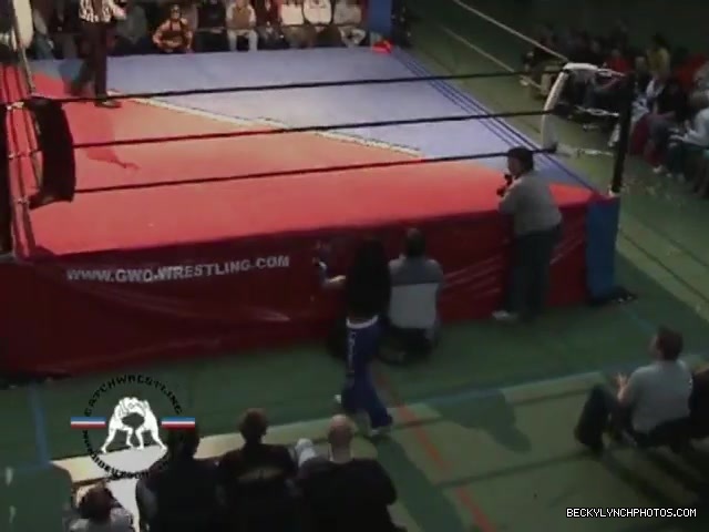 Rebecca_Knox_vs__Blue_Nikita_5BCWN_20065D_275.jpg