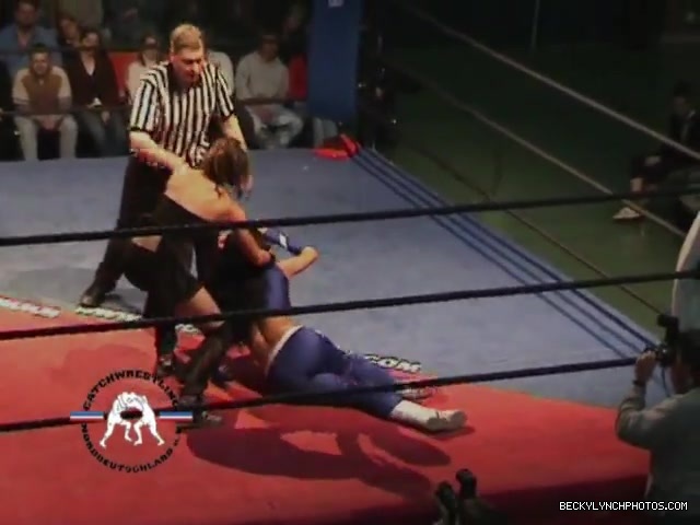 Rebecca_Knox_vs__Blue_Nikita_5BCWN_20065D_304.jpg