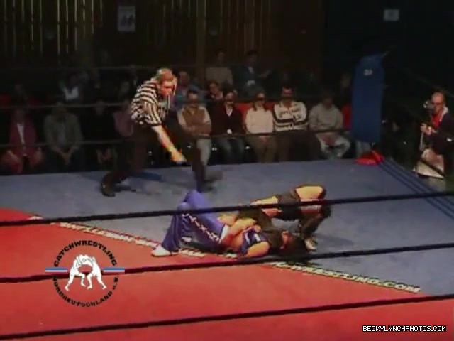 Rebecca_Knox_vs__Blue_Nikita_5BCWN_20065D_386.jpg