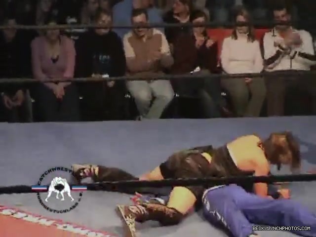 Rebecca_Knox_vs__Blue_Nikita_5BCWN_20065D_640.jpg