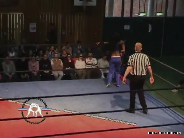 Rebecca_Knox_vs__Blue_Nikita_5BCWN_20065D_667.jpg
