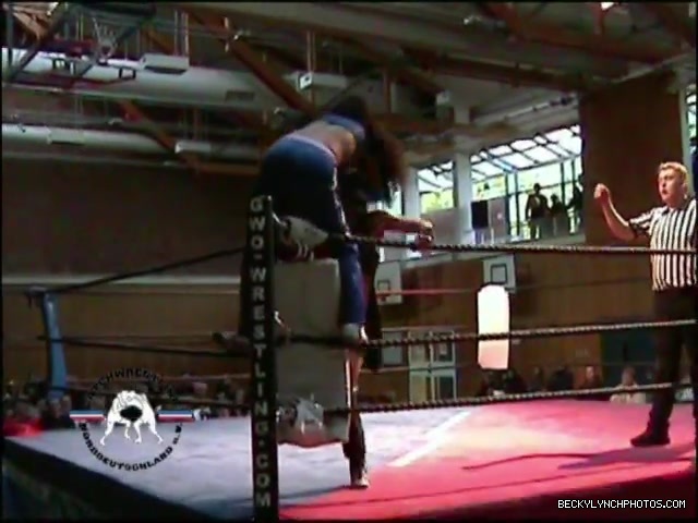 Rebecca_Knox_vs__Blue_Nikita_5BCWN_20065D_720.jpg