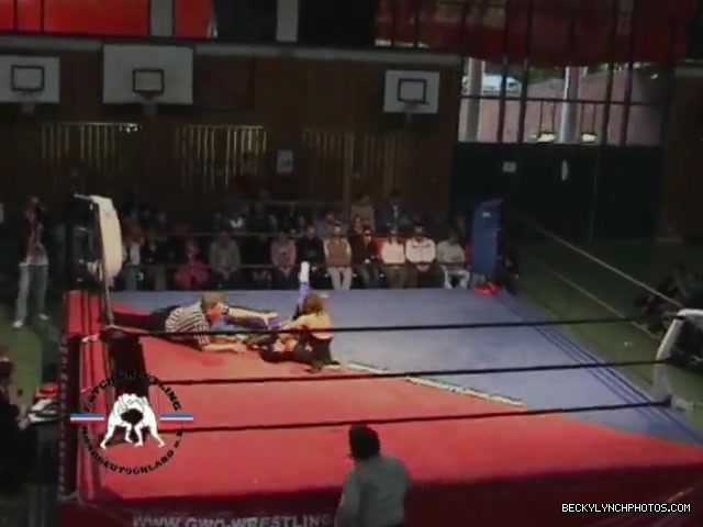 Rebecca_Knox_vs__Blue_Nikita_5BCWN_20065D_746.jpg
