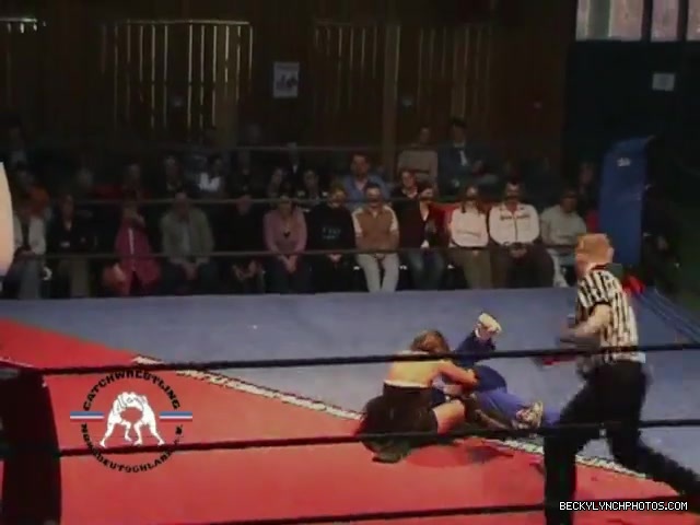 Rebecca_Knox_vs__Blue_Nikita_5BCWN_20065D_788.jpg