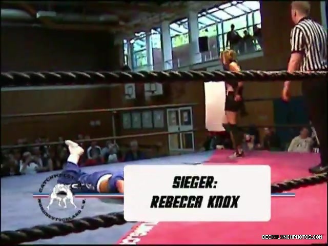 Rebecca_Knox_vs__Blue_Nikita_5BCWN_20065D_794.jpg