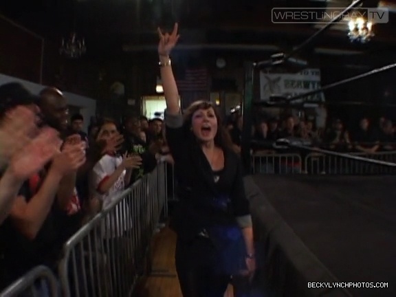 SHIMMER_37_mp4_004657085.jpg