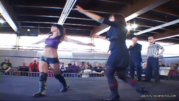 SHIMMER_39_mp4_003098395.jpg