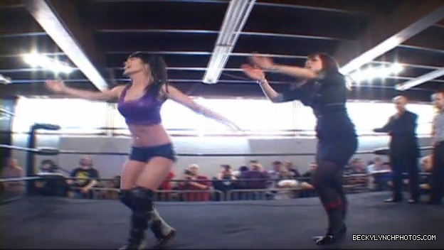 SHIMMER_39_mp4_003099029.jpg