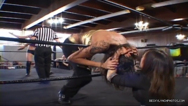 SHIMMER_39_mp4_003457821.jpg