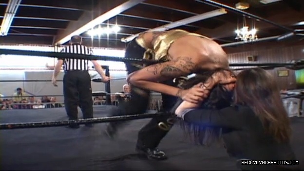SHIMMER_39_mp4_003460790.jpg
