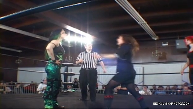 SHIMMER_39_mp4_006058419.jpg