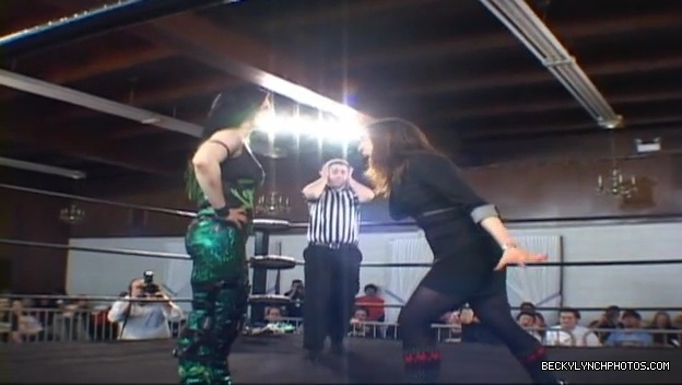SHIMMER_39_mp4_006059520.jpg