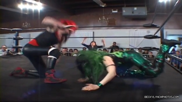 SHIMMER_39_mp4_006211605.jpg