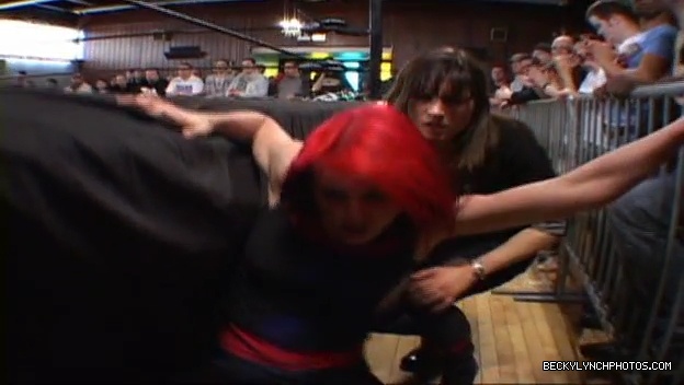 SHIMMER_39_mp4_006563256.jpg
