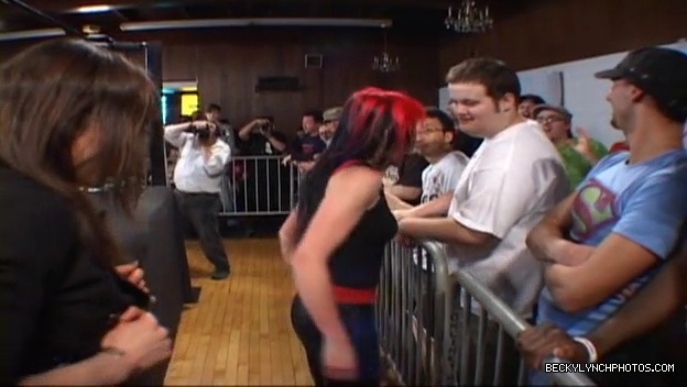 SHIMMER_39_mp4_006577571.jpg