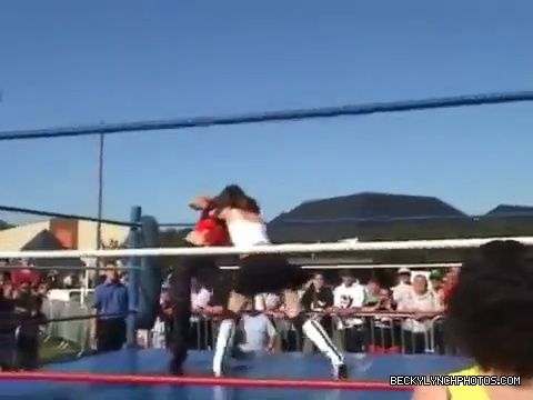 Katarina_Leigh_v_Rebecca_Knox28Becky_Lynch29_v_Sweet_Saraya_v_Jersey_QOC_Championship_Match_08_07_2005_mp4_000589400.jpg