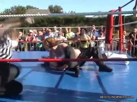 Katarina_Leigh_v_Rebecca_Knox28Becky_Lynch29_v_Sweet_Saraya_v_Jersey_QOC_Championship_Match_08_07_2005_mp4_000923120.jpg