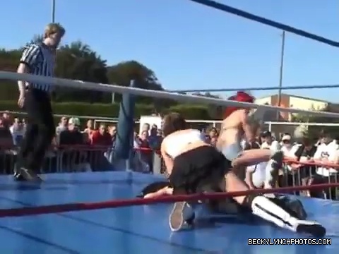 Katarina_Leigh_v_Rebecca_Knox28Becky_Lynch29_v_Sweet_Saraya_v_Jersey_QOC_Championship_Match_08_07_2005_mp4_001024360.jpg