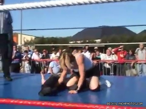 Katarina_Leigh_v_Rebecca_Knox28Becky_Lynch29_v_Sweet_Saraya_v_Jersey_QOC_Championship_Match_08_07_2005_mp4_001030400.jpg