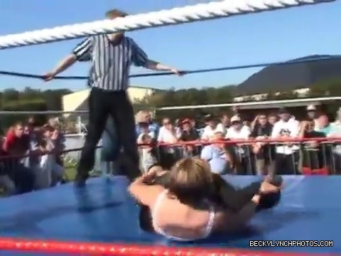 Katarina_Leigh_v_Rebecca_Knox28Becky_Lynch29_v_Sweet_Saraya_v_Jersey_QOC_Championship_Match_08_07_2005_mp4_001034680.jpg