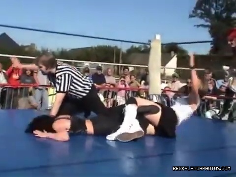 Katarina_Leigh_v_Rebecca_Knox28Becky_Lynch29_v_Sweet_Saraya_v_Jersey_QOC_Championship_Match_08_07_2005_mp4_001043160.jpg