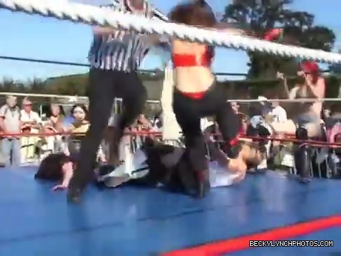 Katarina_Leigh_v_Rebecca_Knox28Becky_Lynch29_v_Sweet_Saraya_v_Jersey_QOC_Championship_Match_08_07_2005_mp4_001052480.jpg