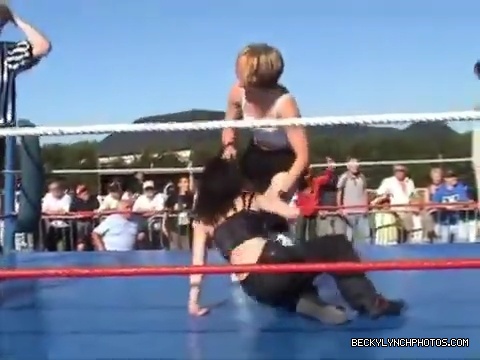 Katarina_Leigh_v_Rebecca_Knox28Becky_Lynch29_v_Sweet_Saraya_v_Jersey_QOC_Championship_Match_08_07_2005_mp4_001170280.jpg