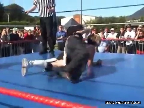 Katarina_Leigh_v_Rebecca_Knox28Becky_Lynch29_v_Sweet_Saraya_v_Jersey_QOC_Championship_Match_08_07_2005_mp4_001193480.jpg