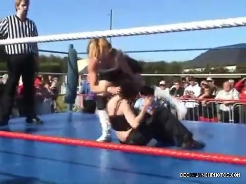 Katarina_Leigh_v_Rebecca_Knox28Becky_Lynch29_v_Sweet_Saraya_v_Jersey_QOC_Championship_Match_08_07_2005_mp4_001206200.jpg