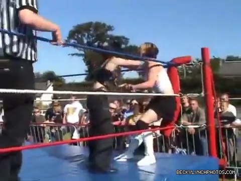 Katarina_Leigh_v_Rebecca_Knox28Becky_Lynch29_v_Sweet_Saraya_v_Jersey_QOC_Championship_Match_08_07_2005_mp4_001301480.jpg