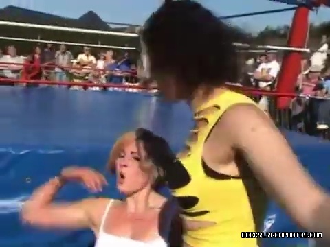 Katarina_Leigh_v_Rebecca_Knox28Becky_Lynch29_v_Sweet_Saraya_v_Jersey_QOC_Championship_Match_08_07_2005_mp4_001354600.jpg