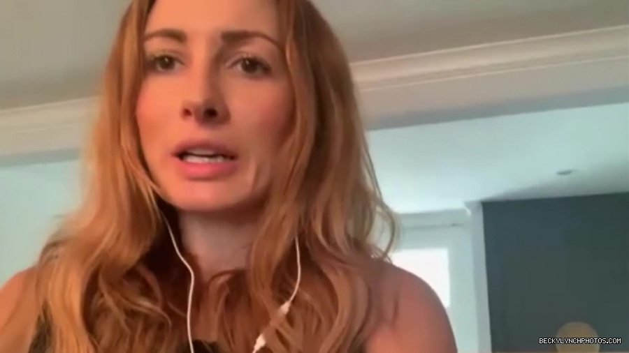 BECKY_LYNCH_talks_PREGNANCY_with_the_BELLAS21_0111.jpg