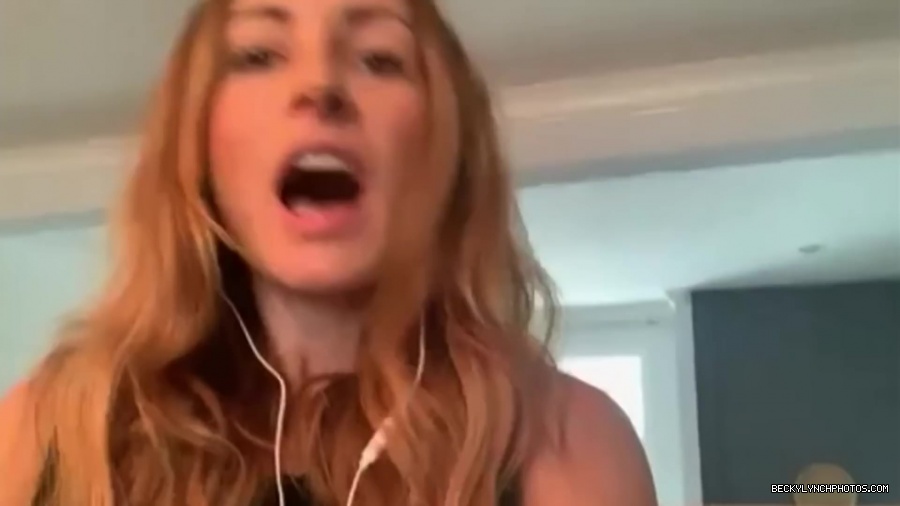 BECKY_LYNCH_talks_PREGNANCY_with_the_BELLAS21_0112.jpg