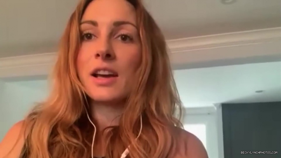 BECKY_LYNCH_talks_PREGNANCY_with_the_BELLAS21_0200.jpg