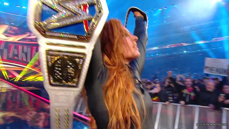 BECKY_LYNCH_talks_PREGNANCY_with_the_BELLAS21_0277.jpg