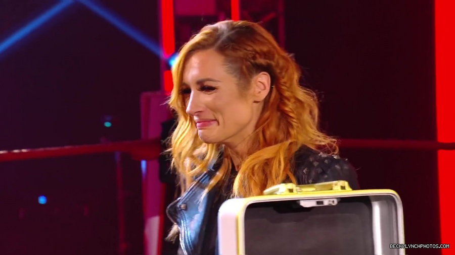 BECKY_LYNCH_talks_PREGNANCY_with_the_BELLAS21_0293.jpg