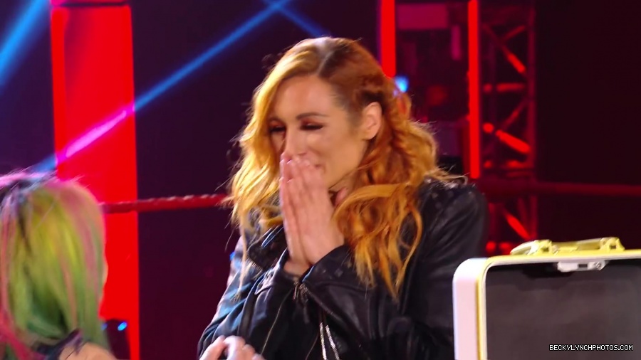 BECKY_LYNCH_talks_PREGNANCY_with_the_BELLAS21_0295.jpg