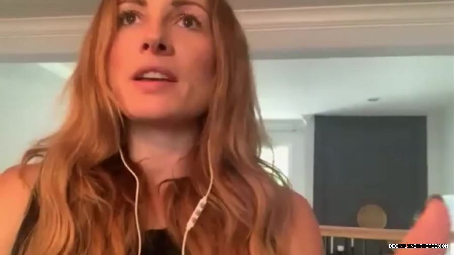 BECKY_LYNCH_talks_PREGNANCY_with_the_BELLAS21_0402.jpg