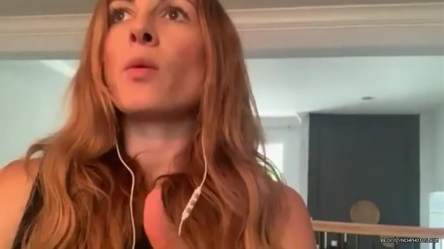 BECKY_LYNCH_talks_PREGNANCY_with_the_BELLAS21_0414.jpg