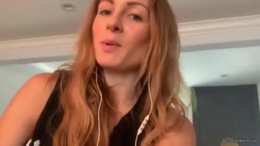 BECKY_LYNCH_talks_PREGNANCY_with_the_BELLAS21_0811.jpg