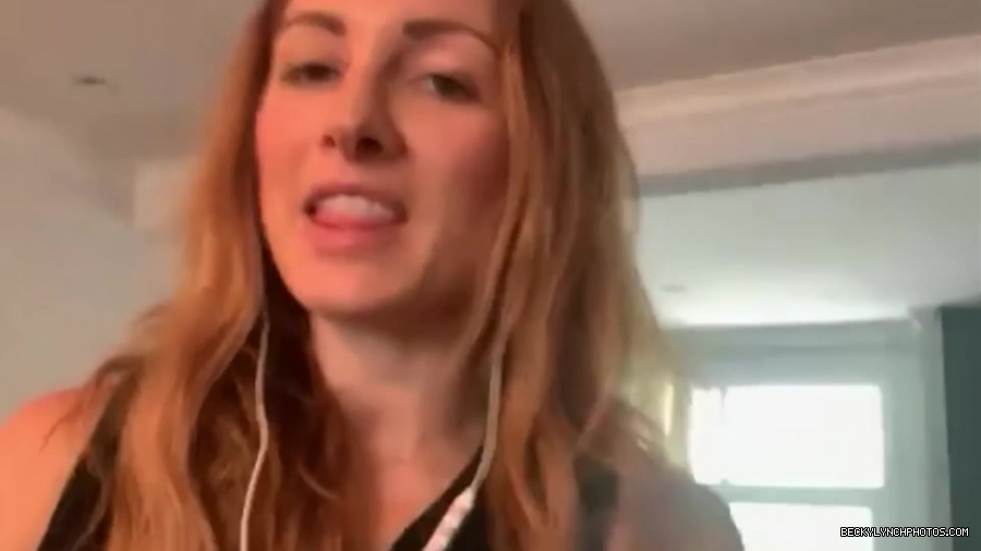 BECKY_LYNCH_talks_PREGNANCY_with_the_BELLAS21_0915.jpg