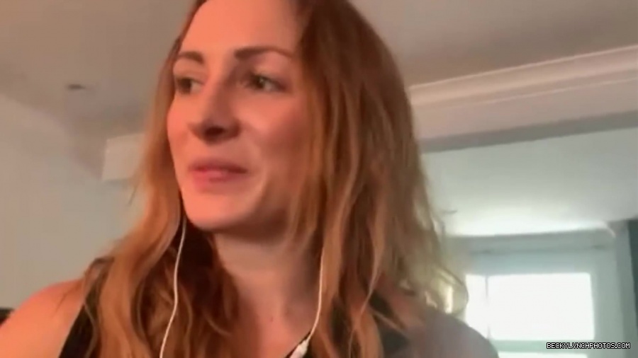BECKY_LYNCH_talks_PREGNANCY_with_the_BELLAS21_0917.jpg