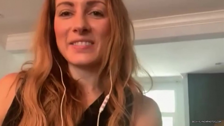 BECKY_LYNCH_talks_PREGNANCY_with_the_BELLAS21_1006.jpg