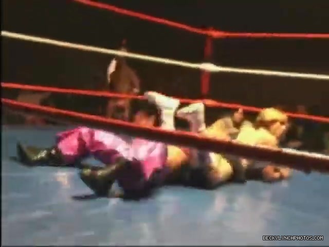 Rebecca_Knox_VS__Lufisto_0518.jpg