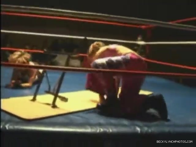 Rebecca_Knox_VS__Lufisto_1103.jpg