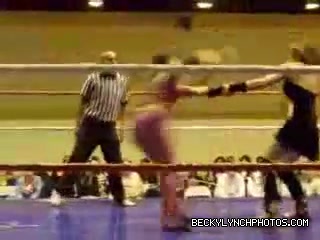 Supergirls_Championship_Match_015.jpg